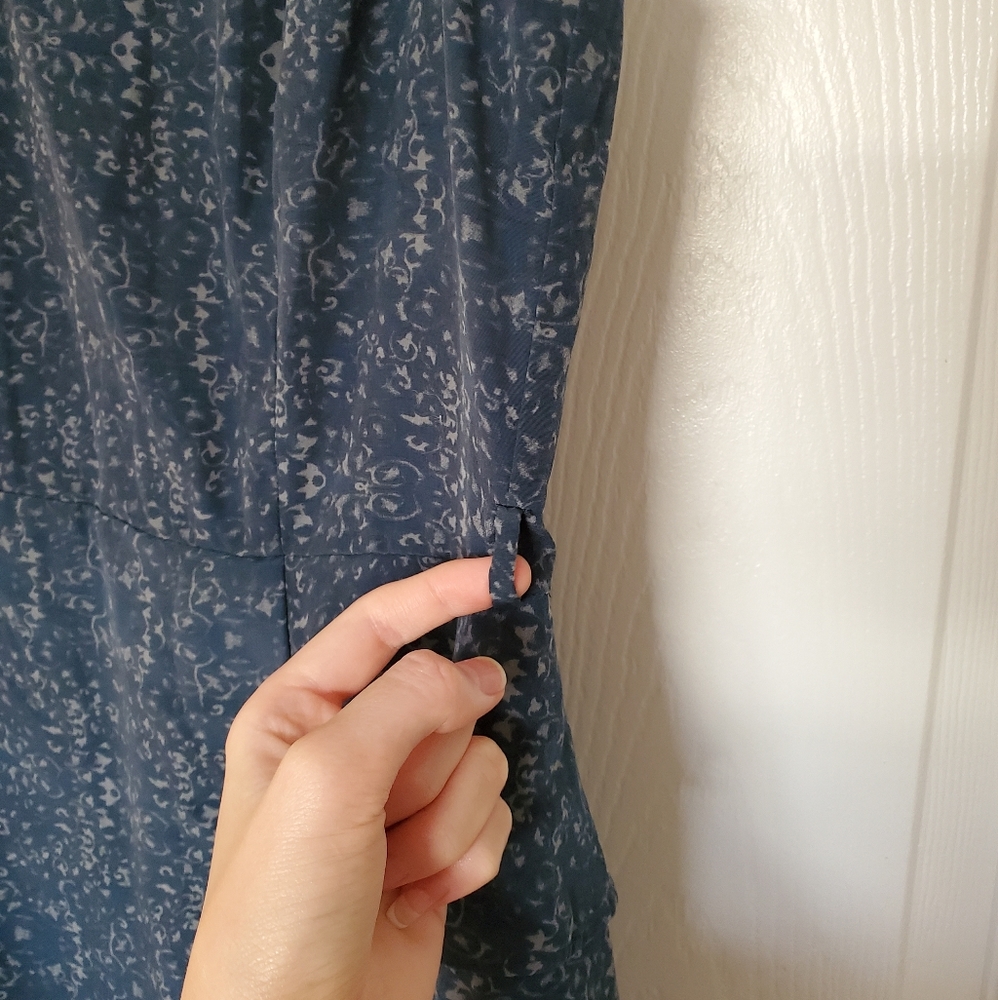 Forever 21 Sleeveless Dress - Picture 6 of 6